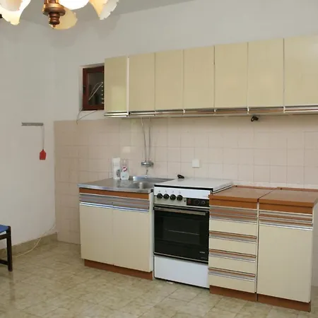 With Parking Space Orebic, Peljesac - 4524